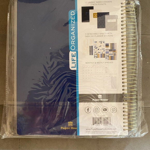 Planner 12 Month Undated - Picture 2 of 5